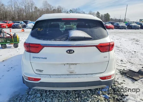 2018 Kia Sportage Ex z USA, uszkodzony, nr VIN KNDPNCAC0J7426483